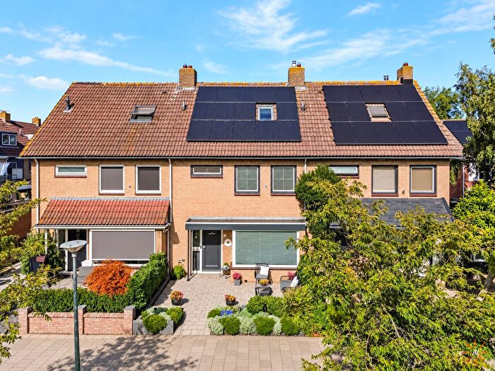 6-kamerhuis te koop in De Top, Urk