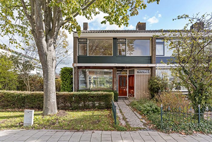 5-kamerhuis te koop in Dorp, Hendrik-Ido-Ambacht