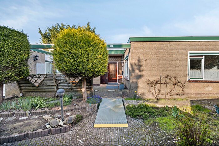 4-kamerhuis te koop in Dorp, Hendrik-Ido-Ambacht