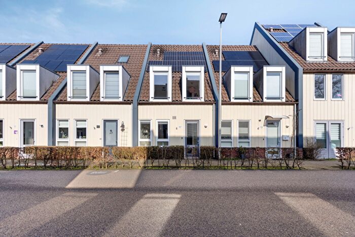 5-kamerhuis te koop in Utrecht – Hermelijnvlinderdijk, Het Zand-Oost