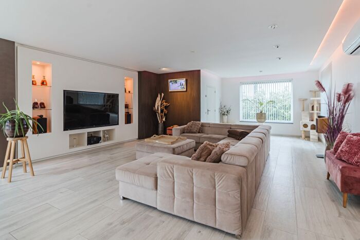 Koop en Huur Huizen - 3