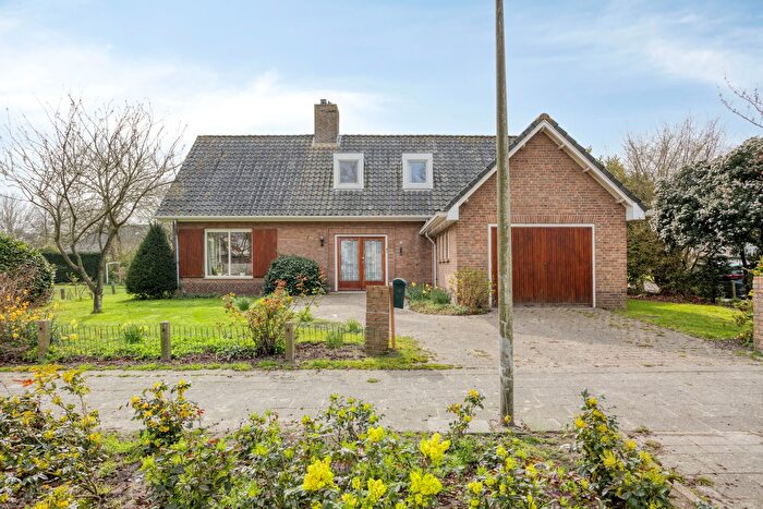 6-kamerhuis te koop in Dinteloord – Prinses Marijkestraat, Dinteloord