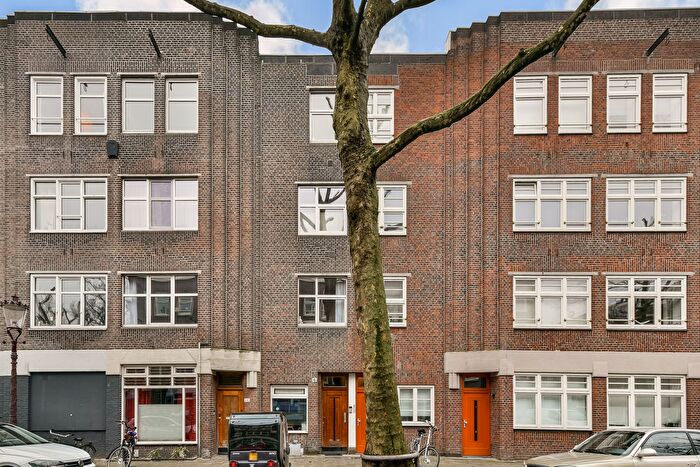 3-kamerappartement te koop in Amsterdam – Carillonstraat, Burgemeester Tellegenbuurt-Oost