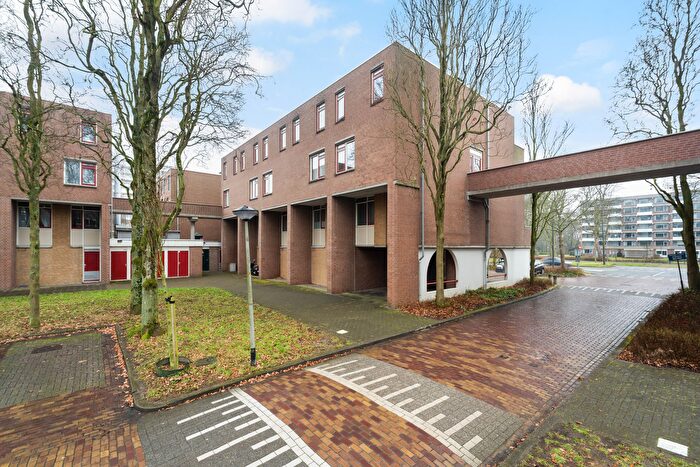 4-kamerappartement te koop in Vlaardingen – Robert Schumanring, Loper Noord