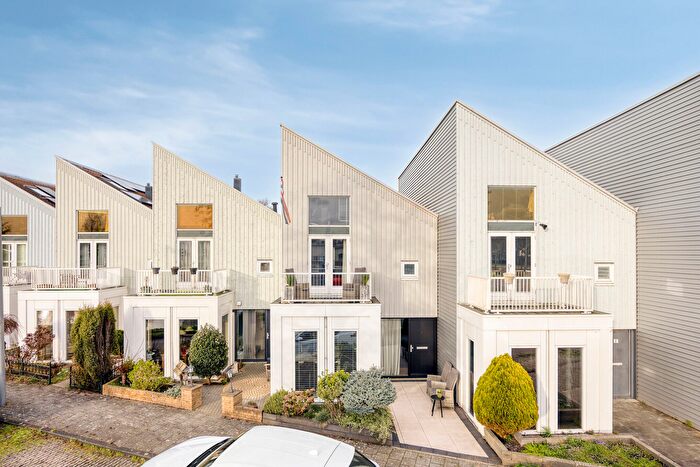 6-kamerhuis te koop in Den Haag – Ruisvoornvijver, De Vissen
