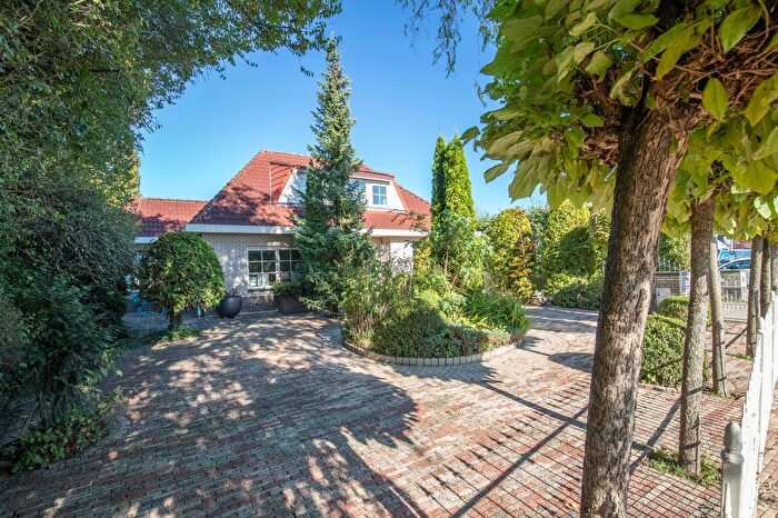 Koop en Huur Huizen - 3