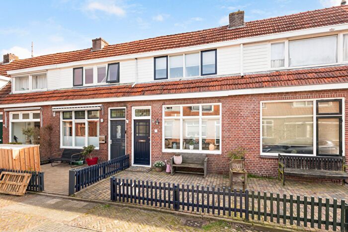4-kamerhuis te koop in Hollanderwijk, Leeuwarden