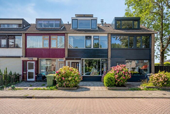 5-kamerhuis te koop in Puttershoek Woonkern, Puttershoek