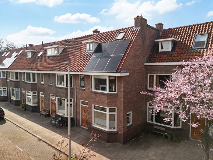 6-kamerhuis te koop in Tuinwijk-West, Utrecht