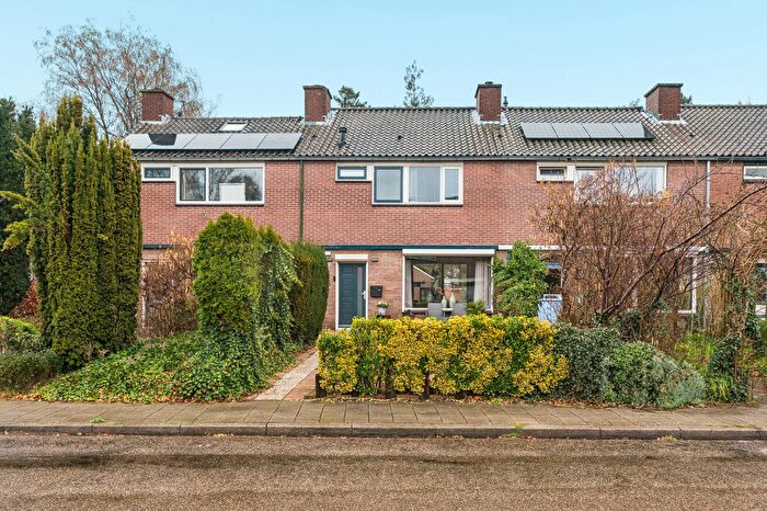 5-kamerhuis te koop in Dieren-West boven spoorlijn, Dieren