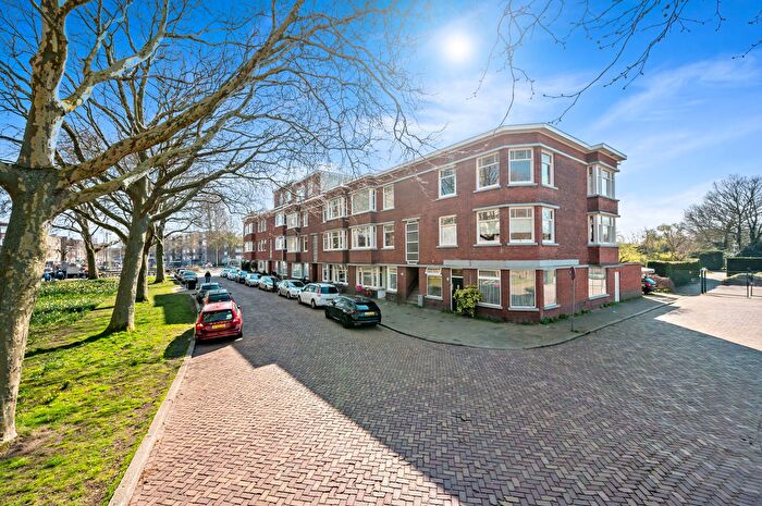 5-kamerappartement te koop in Den Haag – Laan van Eik en Duinen, Eykenduinen