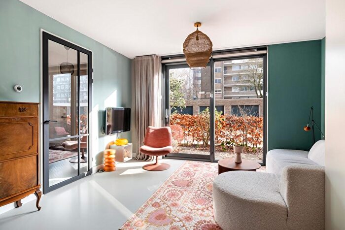 3-kamerhuis te koop in Utrecht – Schönberglaan, Welgelegen, Den Hommel