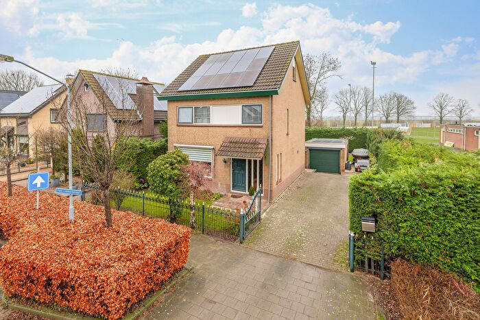 5-kamerhuis te koop in Moerdijk, Moerdijk
