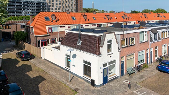 3-kamerhuis te koop in Egelantierstraat, Mariëndaalstraat e.o., Utrecht