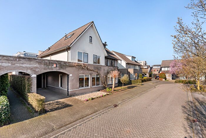 6-kamerhuis te koop in Borne Centrum, Borne