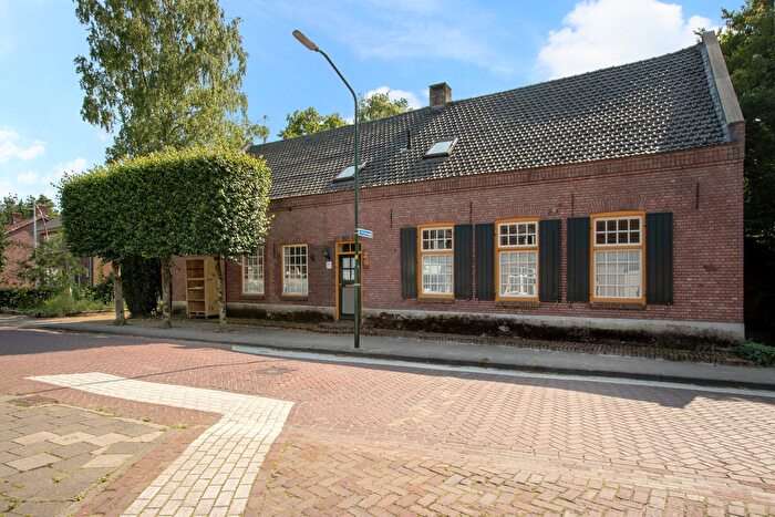 9-kamerhuis te koop in Hapert Zuid-West, Hapert