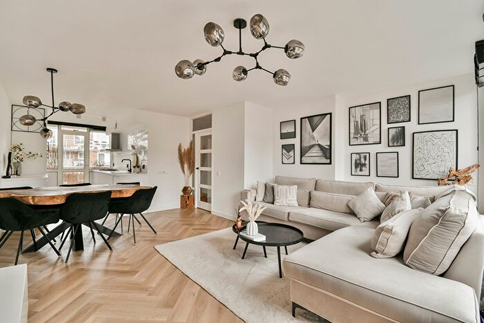 4-kamerappartement te koop in Amsterdam – Soembawastraat, Makassarpleinbuurt