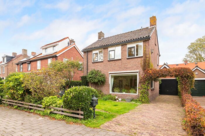 5-kamerhuis te koop in Heemskerk – Constantijn Huygensstraat, Poelenburg