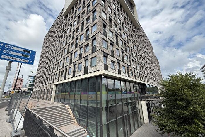 1-kamerappartement te huur in F-buurt, Amsterdam