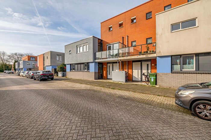 4-kamerhuis te koop in Rotterdam – Attleestraat, Prinsenland