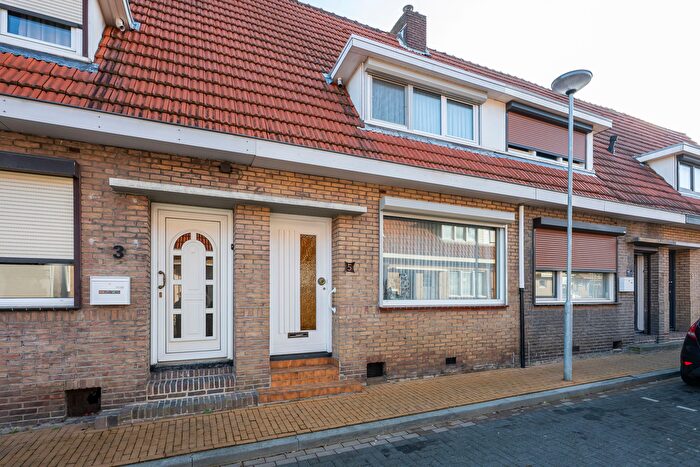 3-kamerhuis te koop in Lauradorp, Landgraaf