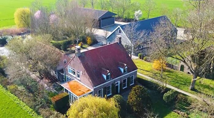 14-kamerhuis te koop in Verspreide huizen Oud-Vossemeer, Oud-Vossemeer