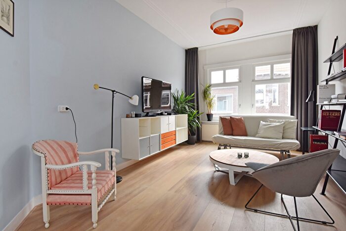 4-kamerappartement te koop in Bezuidenhout-Oost, Den Haag