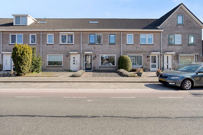 6-kamerhuis te koop in Marknesse-woonkern, Marknesse
