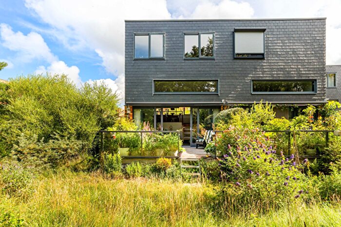 5-kamerhuis te koop in Kruisbergbuurt, IJmuiden