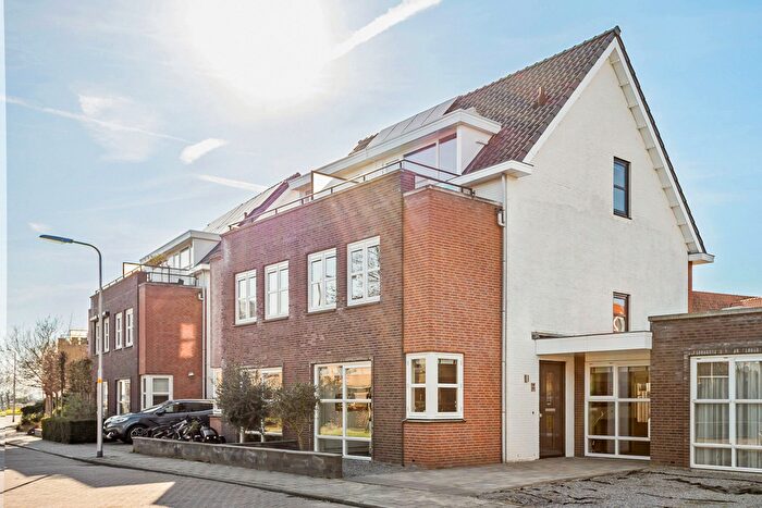 5-kamerhuis te koop in Zuidplas 90, Waddinxveen