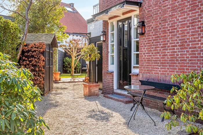 5-kamerhuis te koop in Oegstgeest – Julianalaan, Oranje Nassau