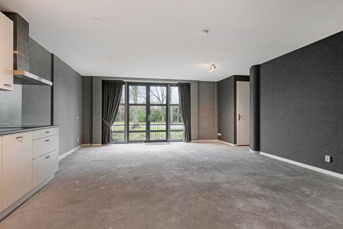 3-kamerappartement te huur in 's-Gravendeel Woonkern, 's-Gravendeel