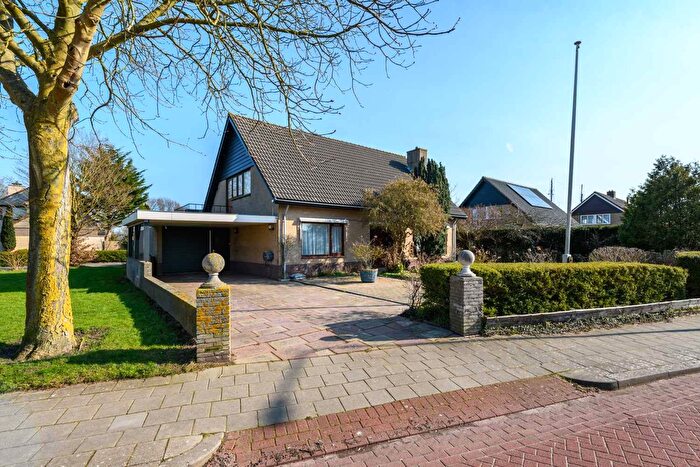 6-kamerhuis te koop in De Spiker en het industrieterrein Hermes, Harlingen