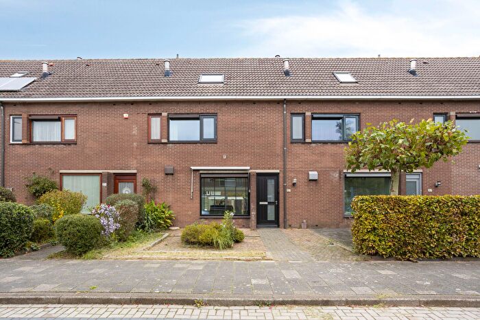 4-kamerhuis te koop in Zwanenburg West, Zwanenburg