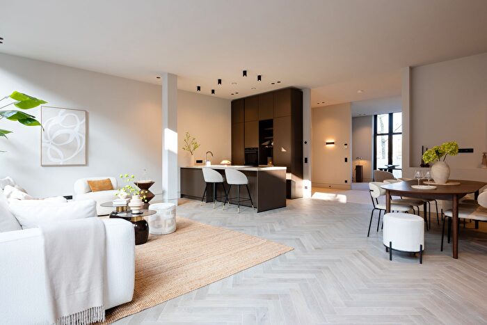 6-kamerappartement te koop in Rotterdam – Noordsingel, Agniesebuurt