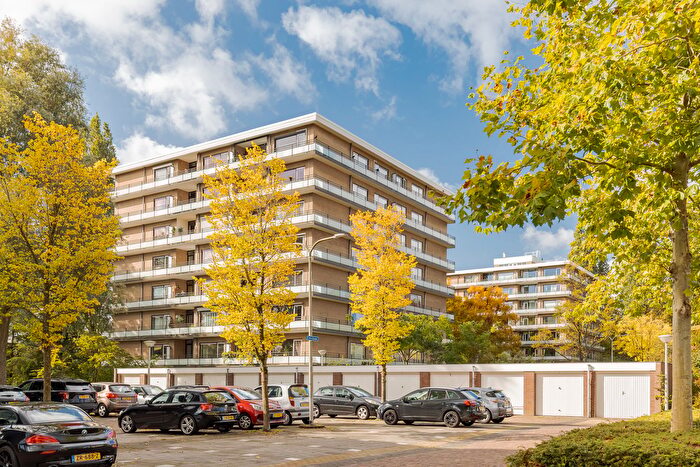 3-kamerappartement te huur in Kringloopbuurt, Amstelveen