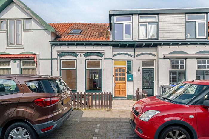 4-kamerhuis te koop in Zuiderhoofdbuurt, Krommenie