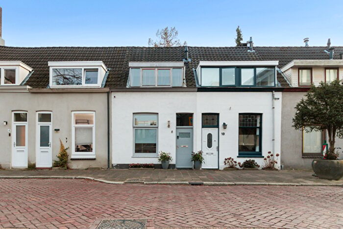3-kamerhuis te koop in Geldelozepad en omgeving, Dordrecht