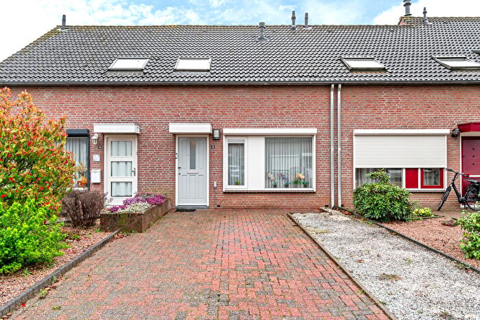 5-kamerhuis te koop in Roermond – Zonnedauwhof, Hoogvonderen