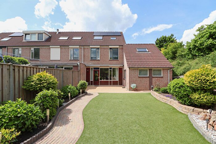 5-kamerhuis te koop in Blokhuiswetering, Bunschoten-Spakenburg