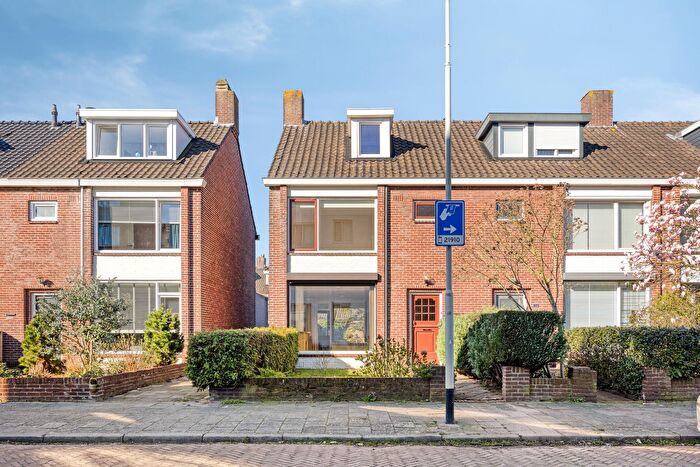 8-kamerhuis te koop in Brabantpark, Breda