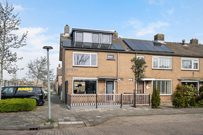 5-kamerhuis te koop in Vlaardingen – Albertine Agneslaan, Loper Zuid