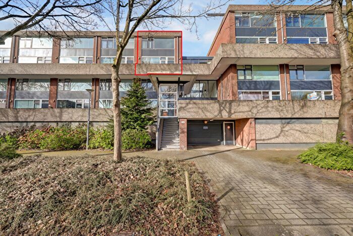 4-kamerappartement te koop in Hoogvliet Rotterdam – Komijnhof, Hoogvliet Noord