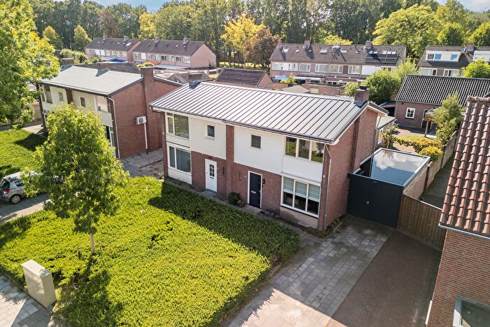 6-kamerhuis te koop in Hapert Zuid-West, Hapert