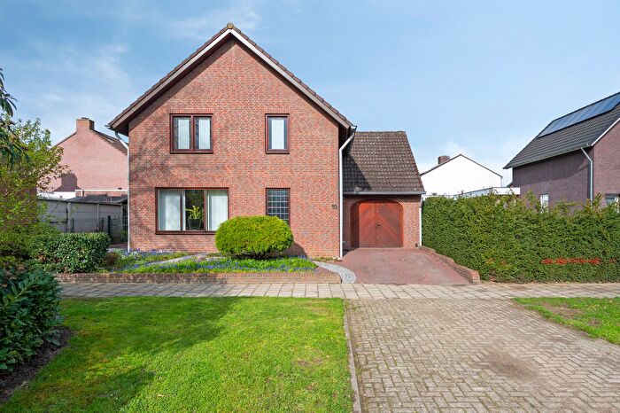 6-kamerhuis te koop in Born, Born