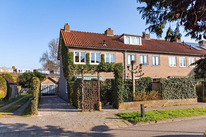 5-kamerhuis te koop in Naarden – van Tienhovenlaan, Ministerpark