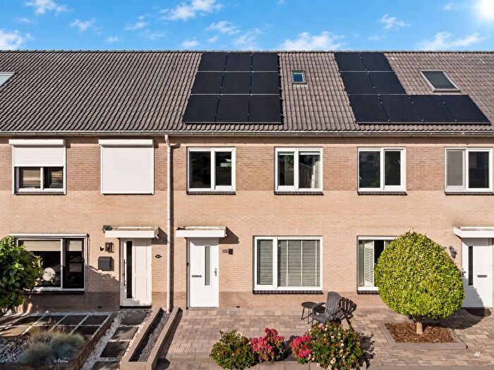 6-kamerhuis te koop in De Staart, Urk