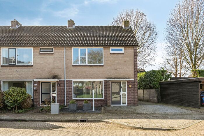 5-kamerhuis te koop in Braken-West, Drunen