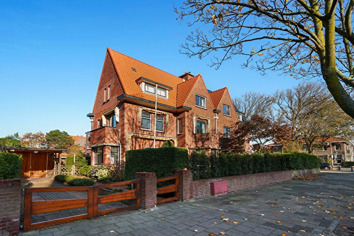8-kamerhuis te koop in Den Haag – Sportlaan, Vogelwijk