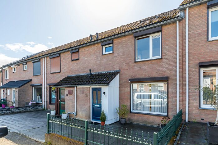 6-kamerhuis te koop in Heerlen – Hunzestraat, Beersdal